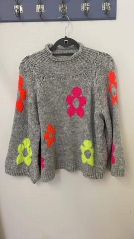 New grey multi coloured flower one size jumper