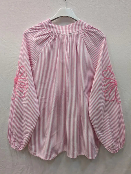 Striped shirt with embroidered sleeves @5901_ChRFleurs: Pale pink
