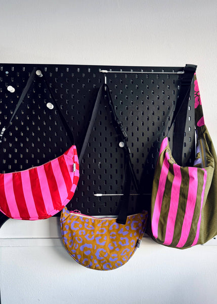  Shopper bag, Slouchy bag, Shoulder, and Crossbody bag
