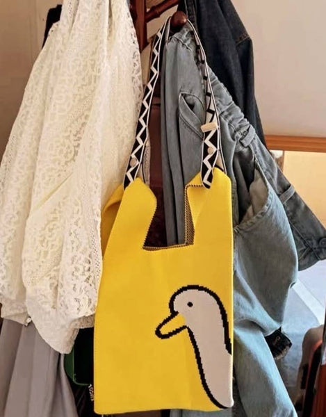 Peek-a-Duck - Knitted Bag: Yellow / Medium
