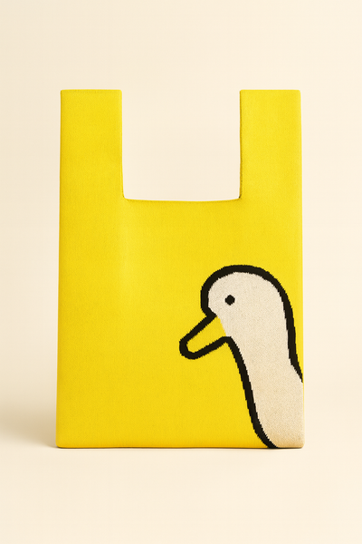 Peek-a-Duck - Knitted Bag: Yellow / Medium
